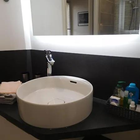 De Standing Mountain Escape Avec Parking Pr Apartament *